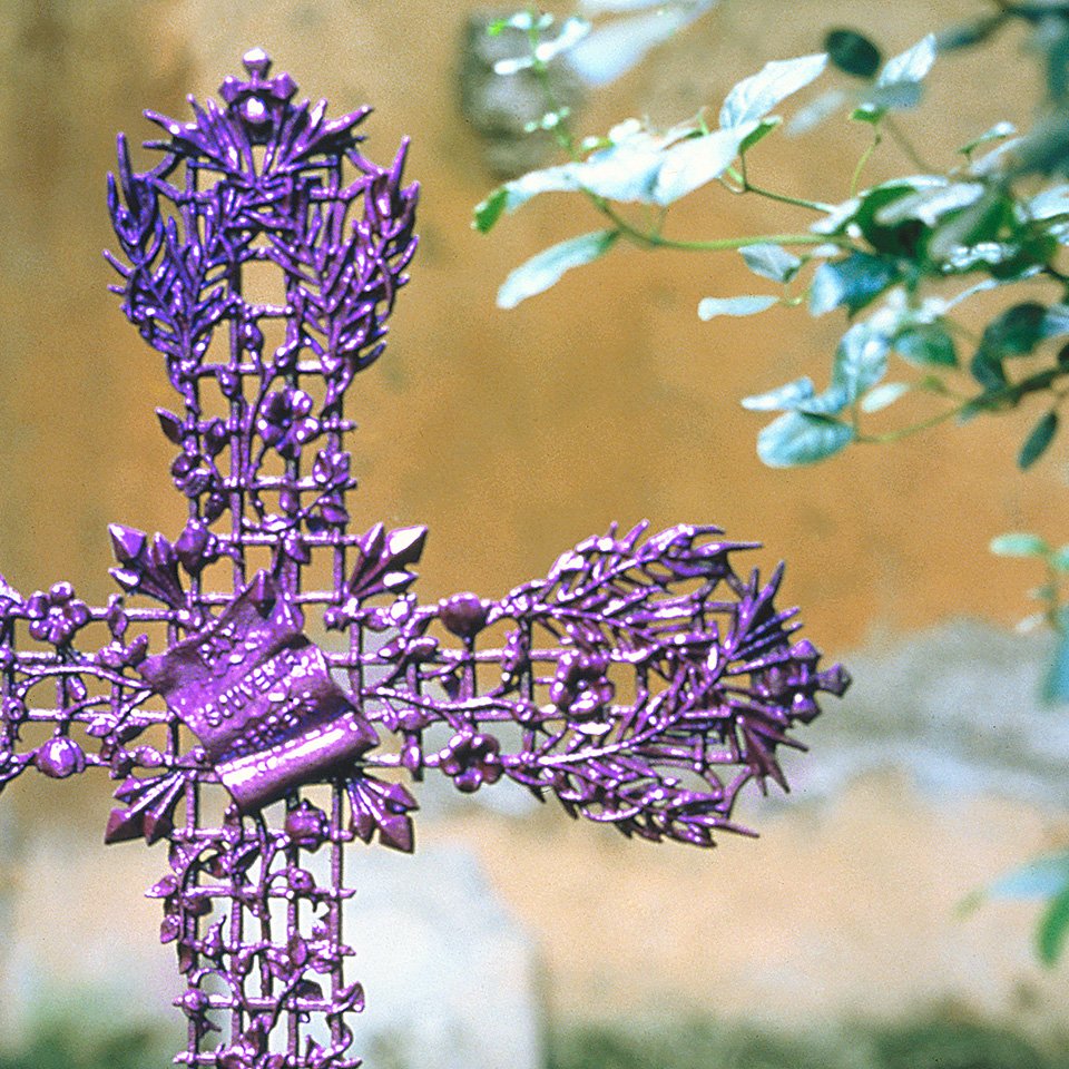 Cross, 2002 